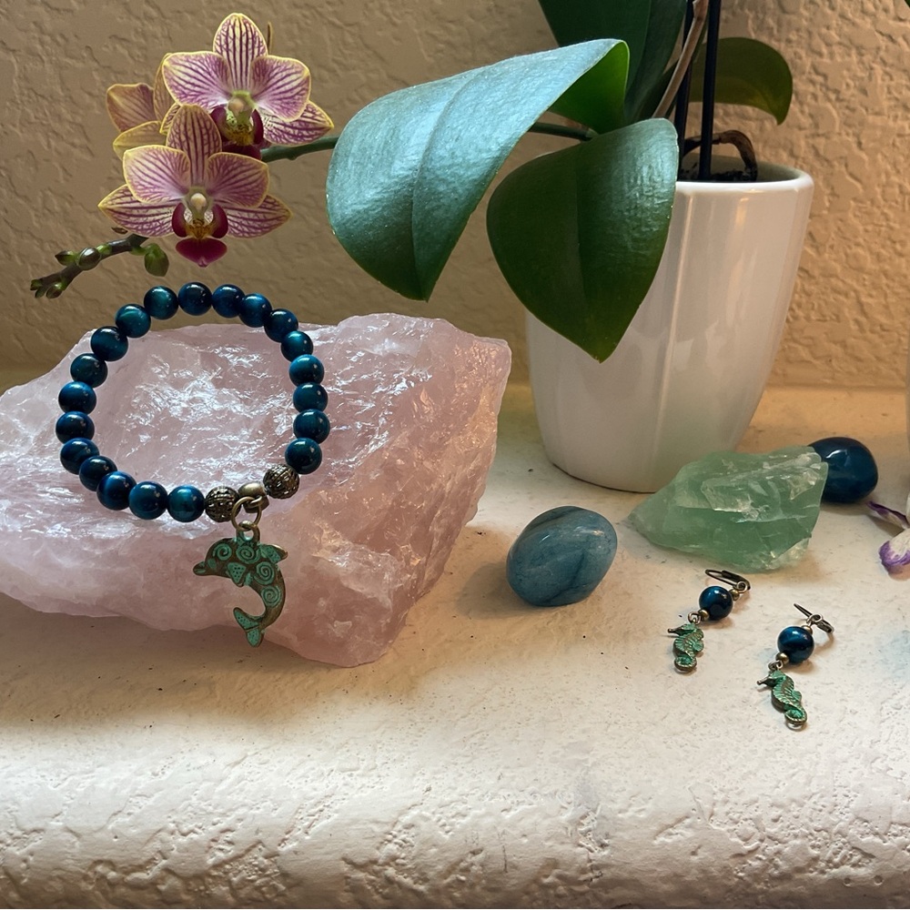Genuine Teal Tiger’s Eye Bracelet w/ Dolphin Charm and Sea Horse Earrings
